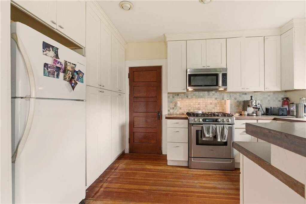 3 Bedroom Single Family Home/House's Image 16