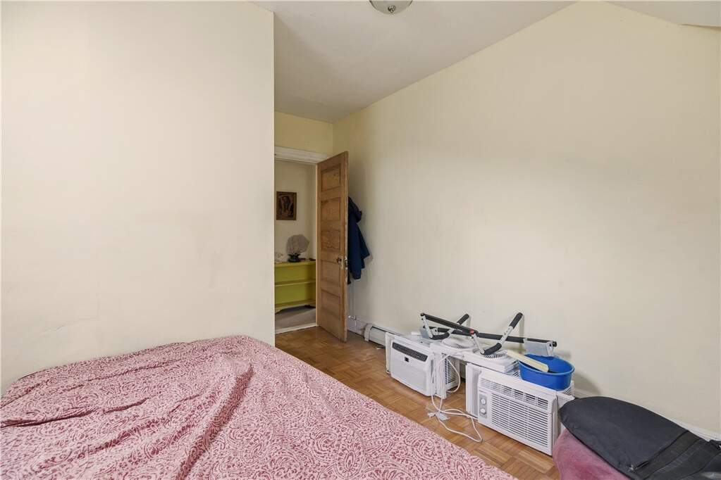3 Bedroom Single Family Home/House's Image 32