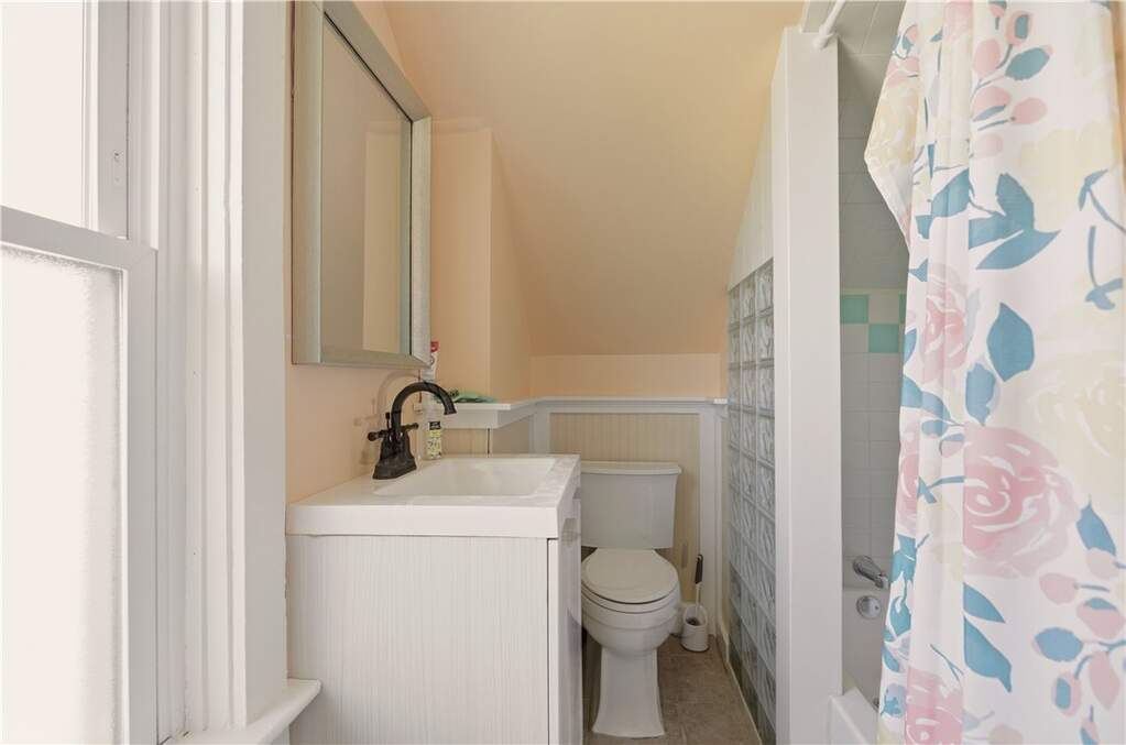 3 Bedroom Single Family Home/House's Image 31