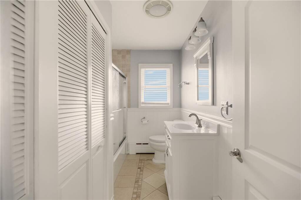 4 Bedroom Single Family Home/House's Image 7
