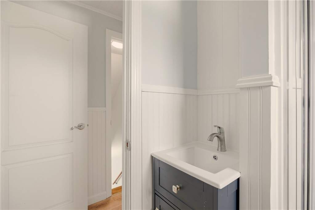 4 Bedroom Single Family Home/House's Image 19