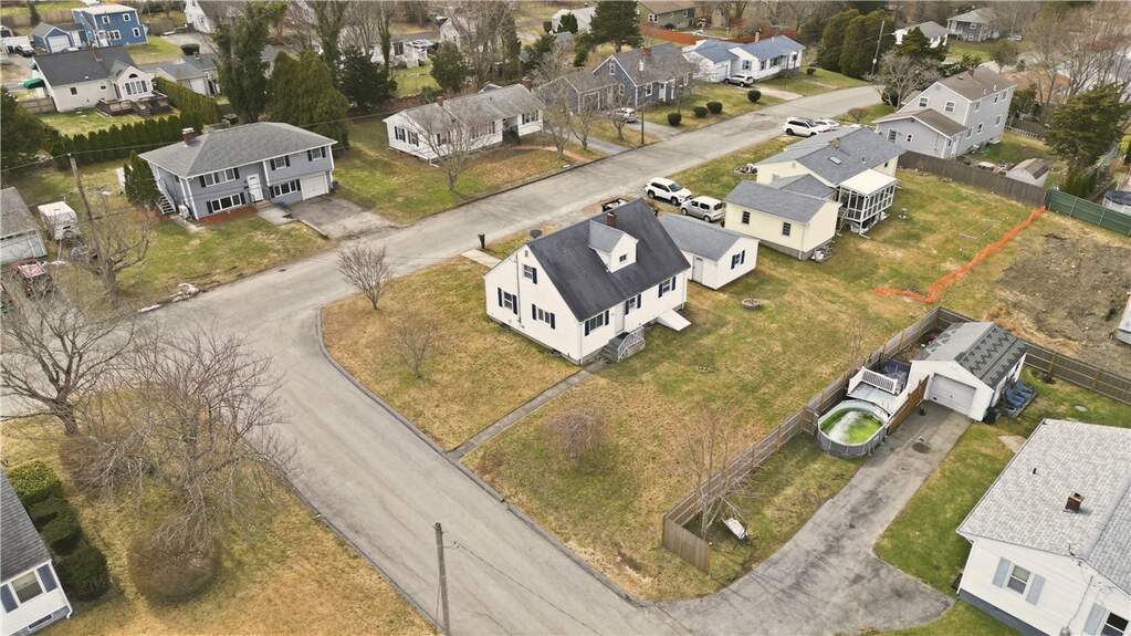 4 Bedroom Single Family Home/House's Image 35