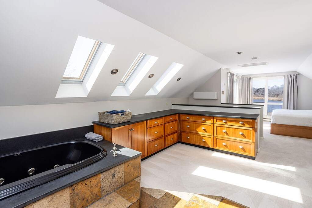 4 Bedroom Single Family Home/House's Image 42