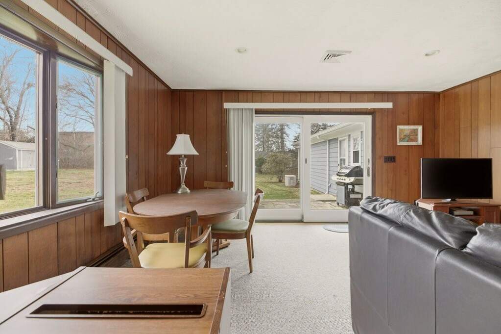 3 Bedroom Single Family Home/House's Image 12