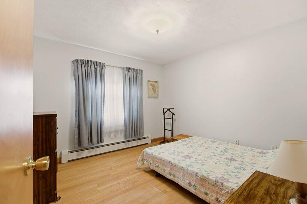 3 Bedroom Single Family Home/House's Image 23