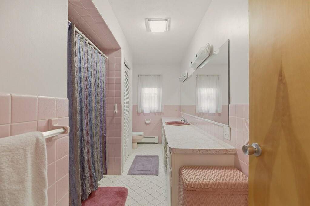 3 Bedroom Single Family Home/House's Image 25