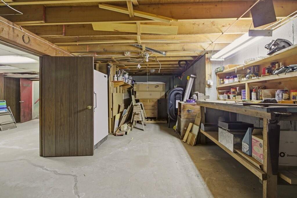 3 Bedroom Single Family Home/House's Image 31
