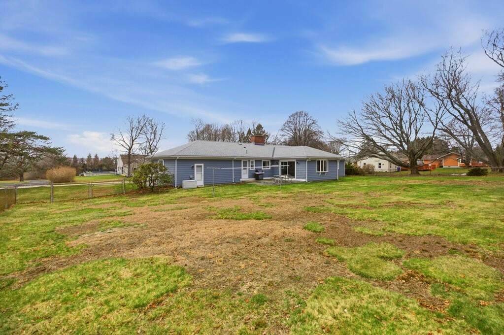 3 Bedroom Single Family Home/House's Image 34
