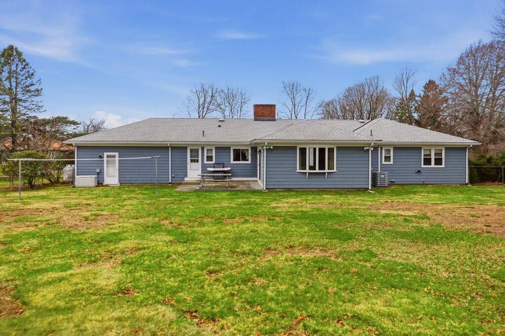 3 Bedroom Single Family Home/House's Image 35
