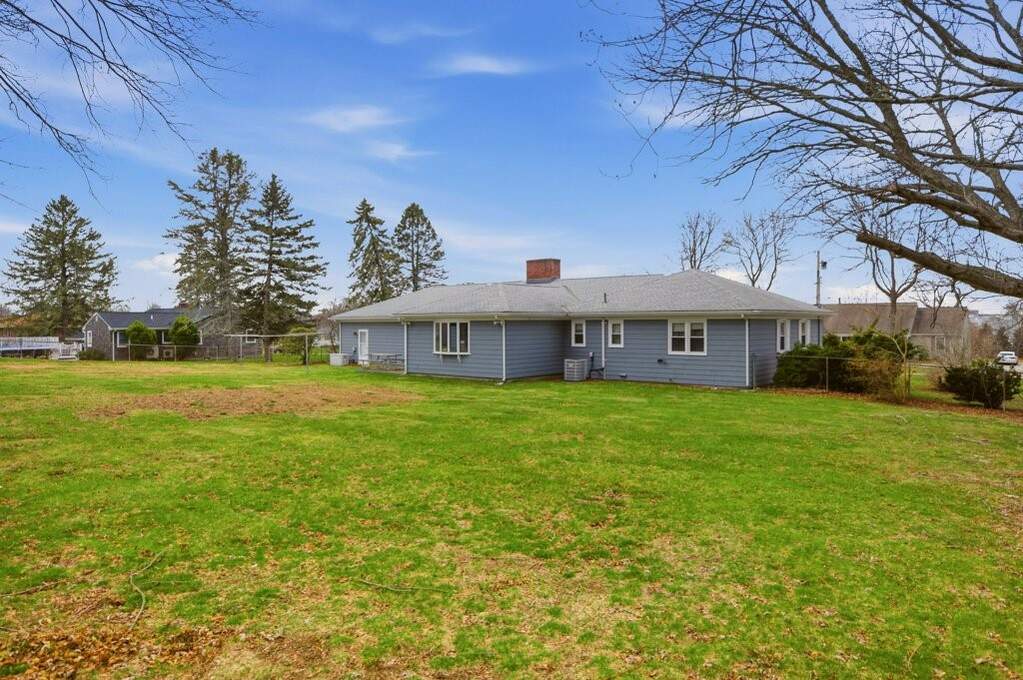 3 Bedroom Single Family Home/House's Image 36