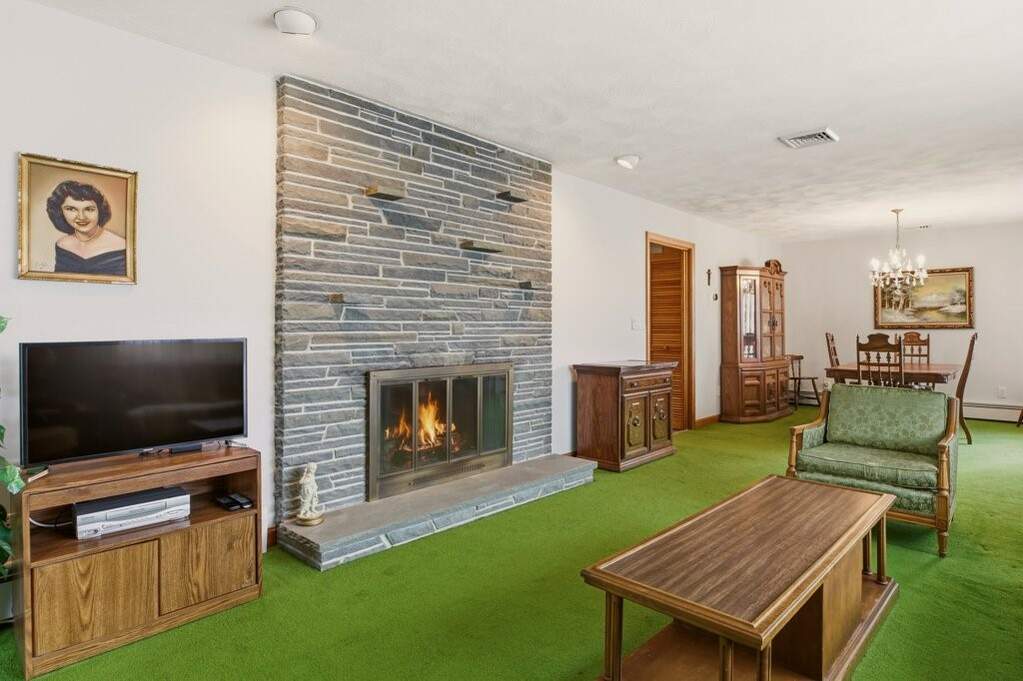 3 Bedroom Single Family Home/House's Image 4