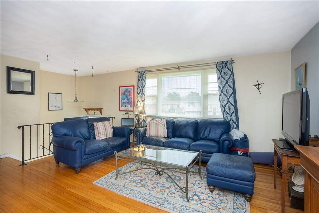 3 Bedroom Single Family Home/House's Image 7