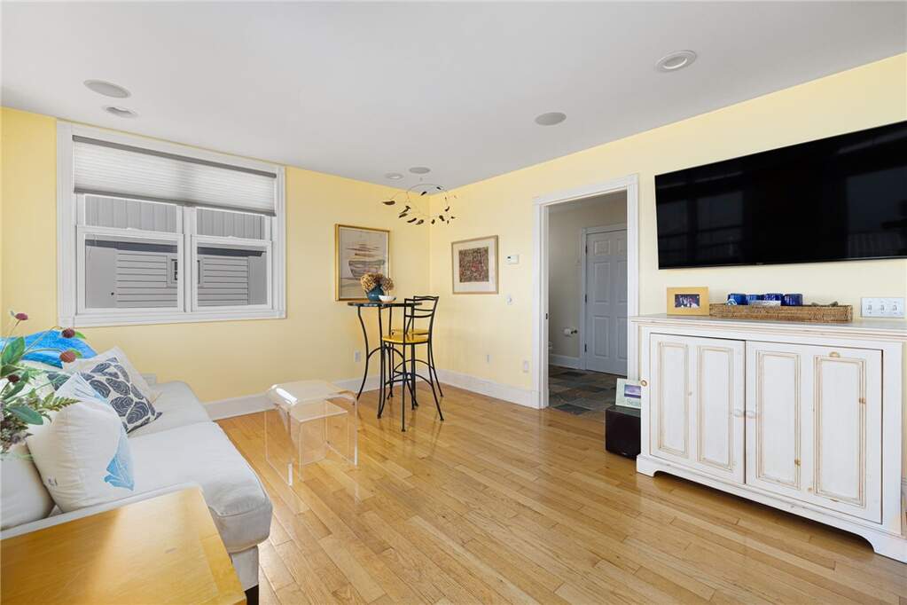 2 Bedroom Single Family Home/House's Image 16