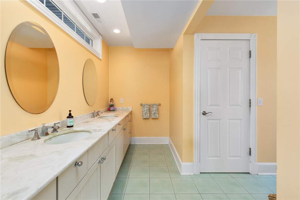 2 Bedroom Single Family Home/House's Image 24
