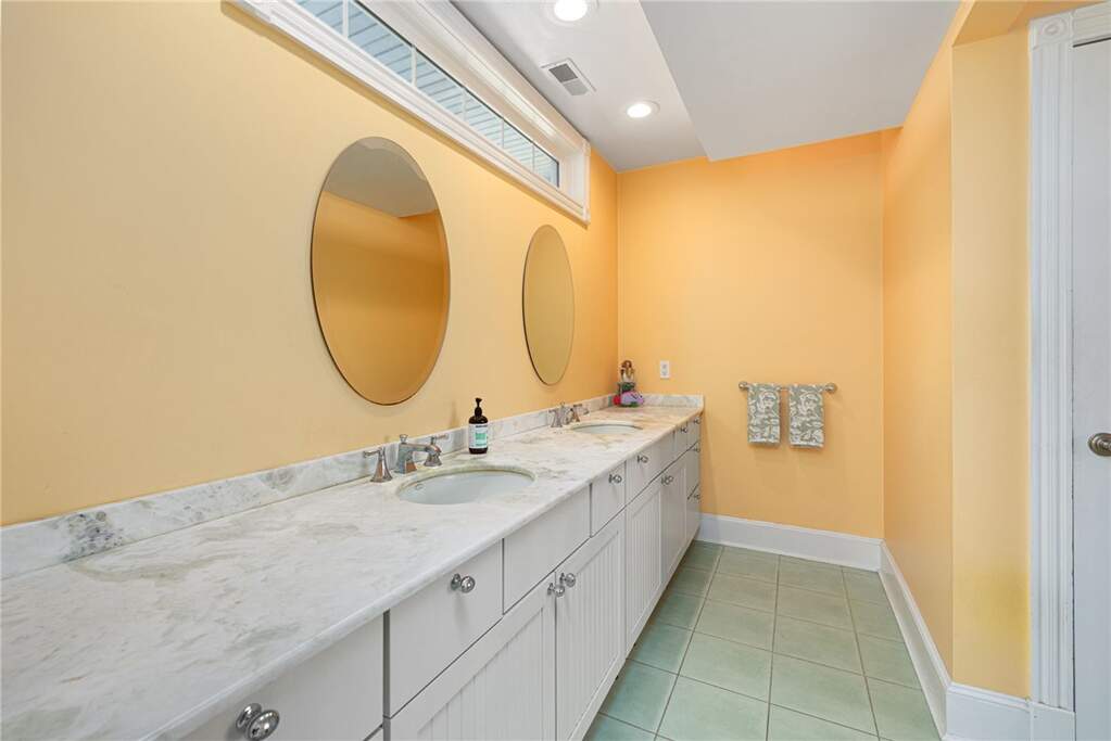 2 Bedroom Single Family Home/House's Image 25