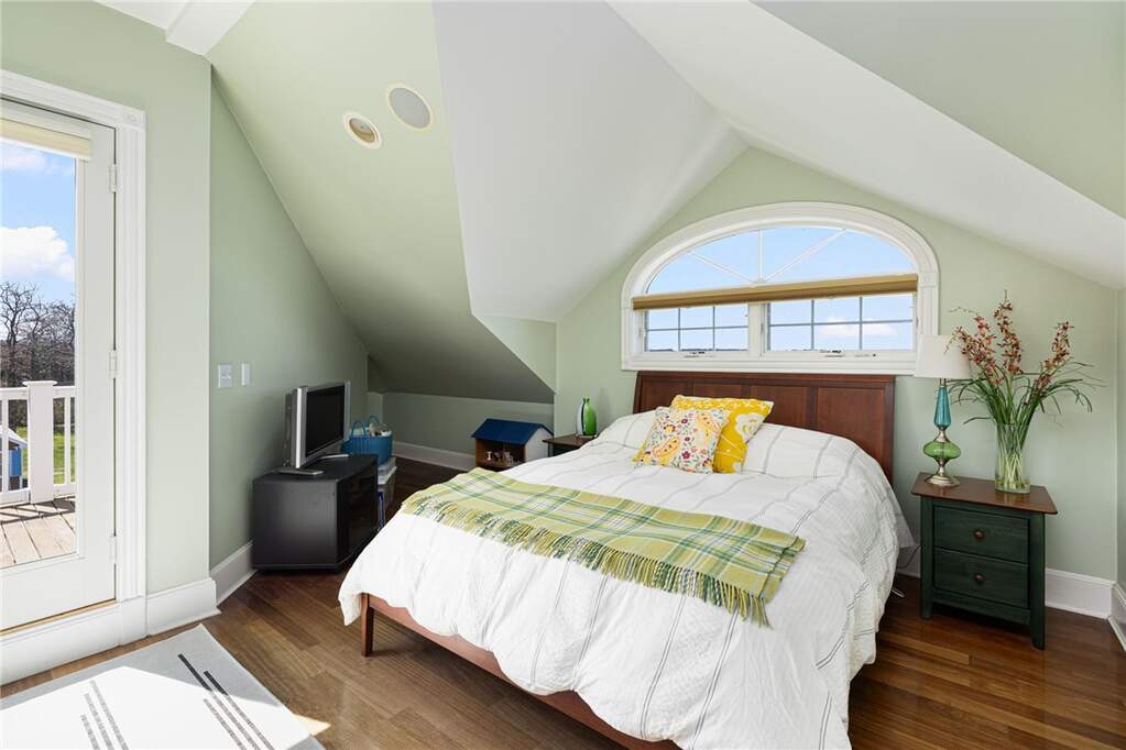 2 Bedroom Single Family Home/House's Image 31