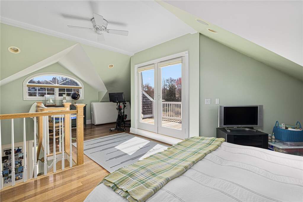 2 Bedroom Single Family Home/House's Image 32
