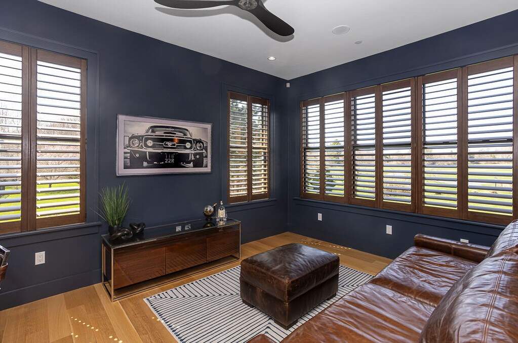 5 Bedroom Single Family Home/House's Image 18