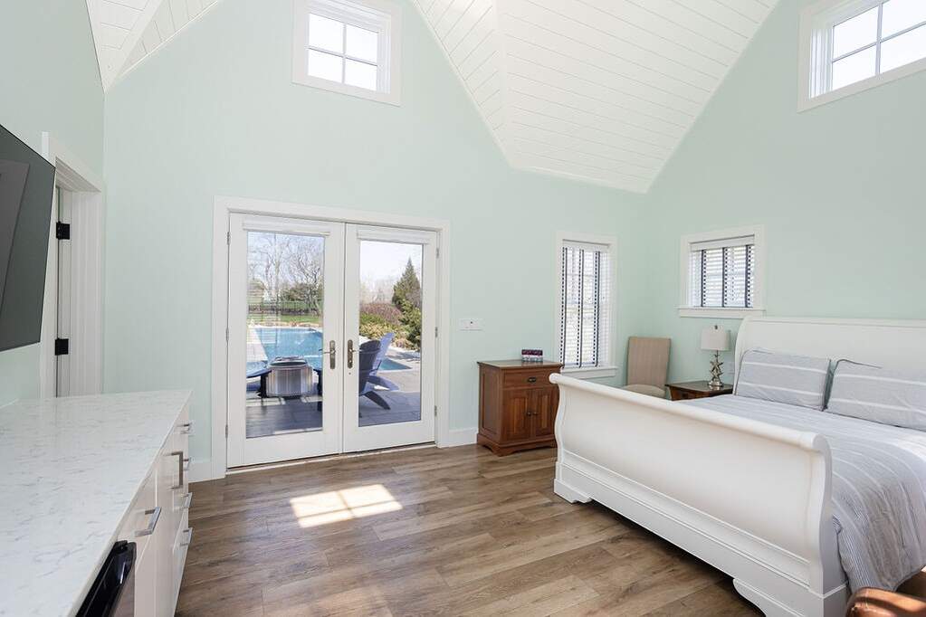 5 Bedroom Single Family Home/House's Image 38