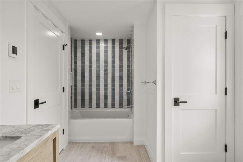 4 Bedroom Single Family Home/House's Image 29
