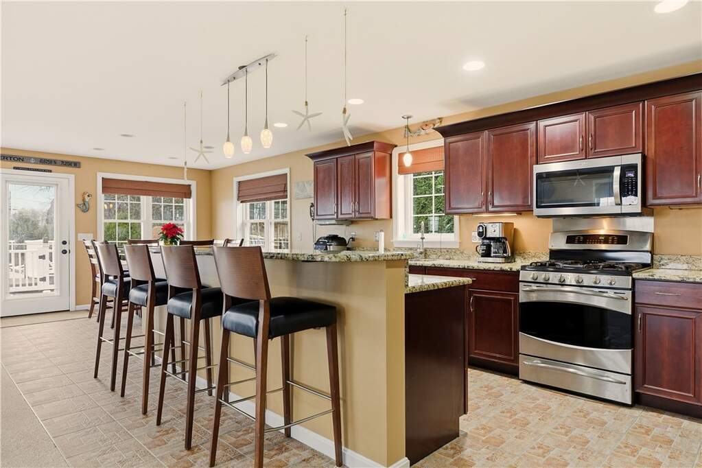 3 Bedroom Single Family Home/House's Image 10