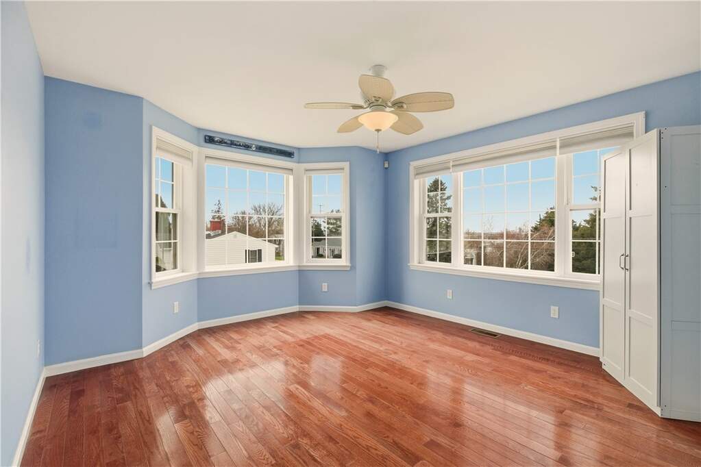 3 Bedroom Single Family Home/House's Image 14
