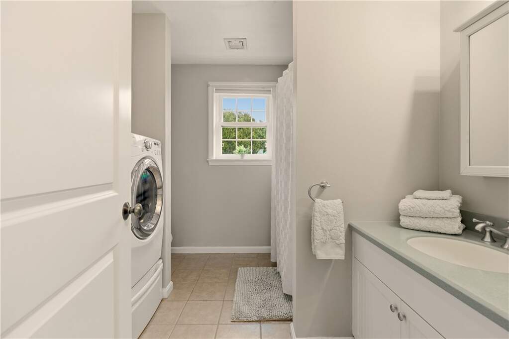 3 Bedroom Single Family Home/House's Image 33