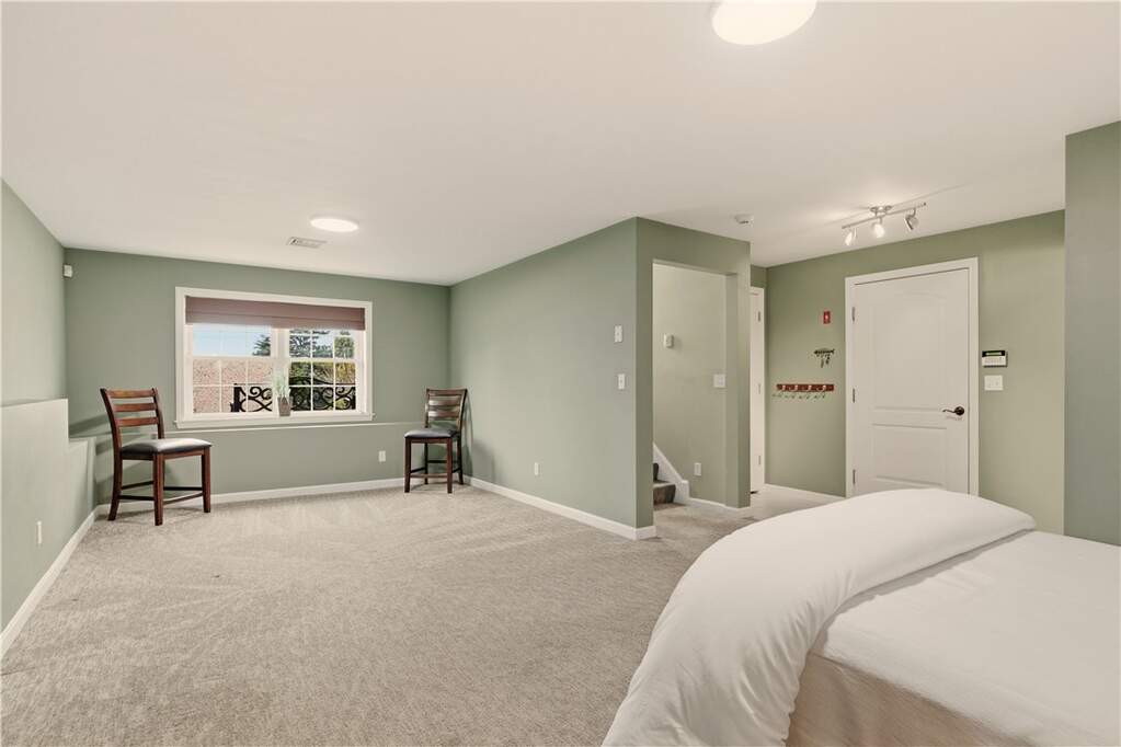 3 Bedroom Single Family Home/House's Image 35