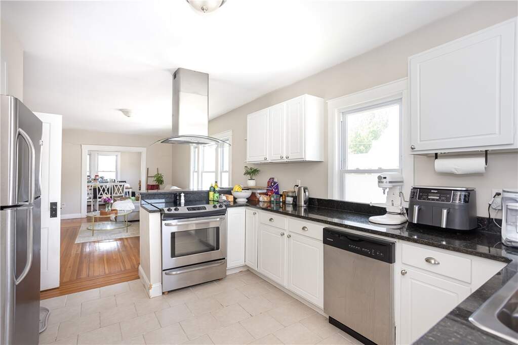 4 Bedroom Multi Unit's Image 13
