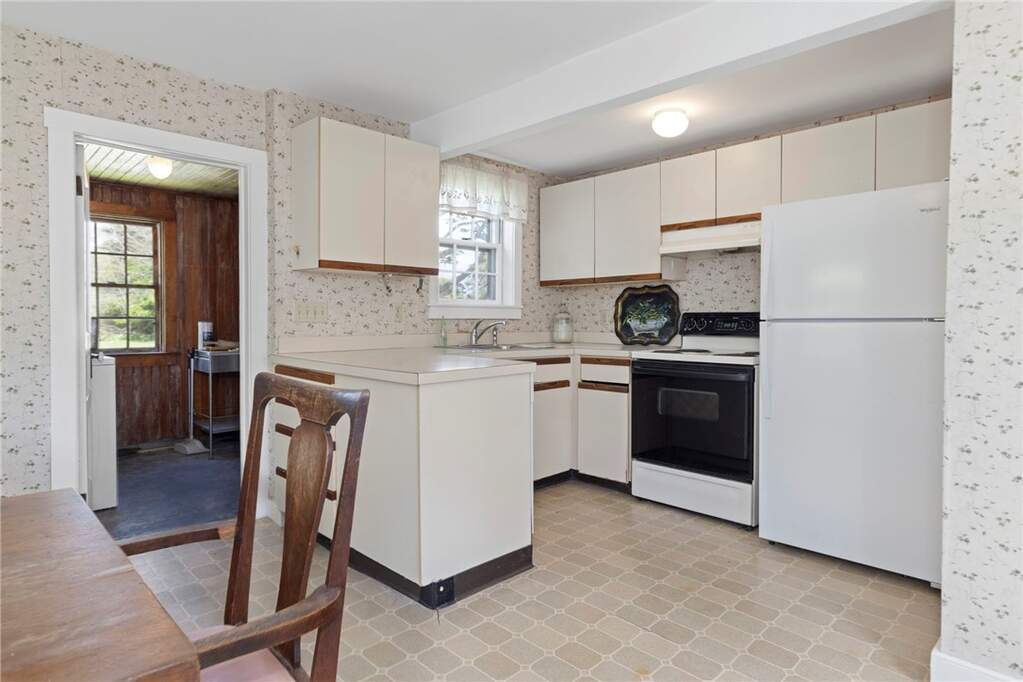 4 Bedroom Single Family Home/House's Image 13