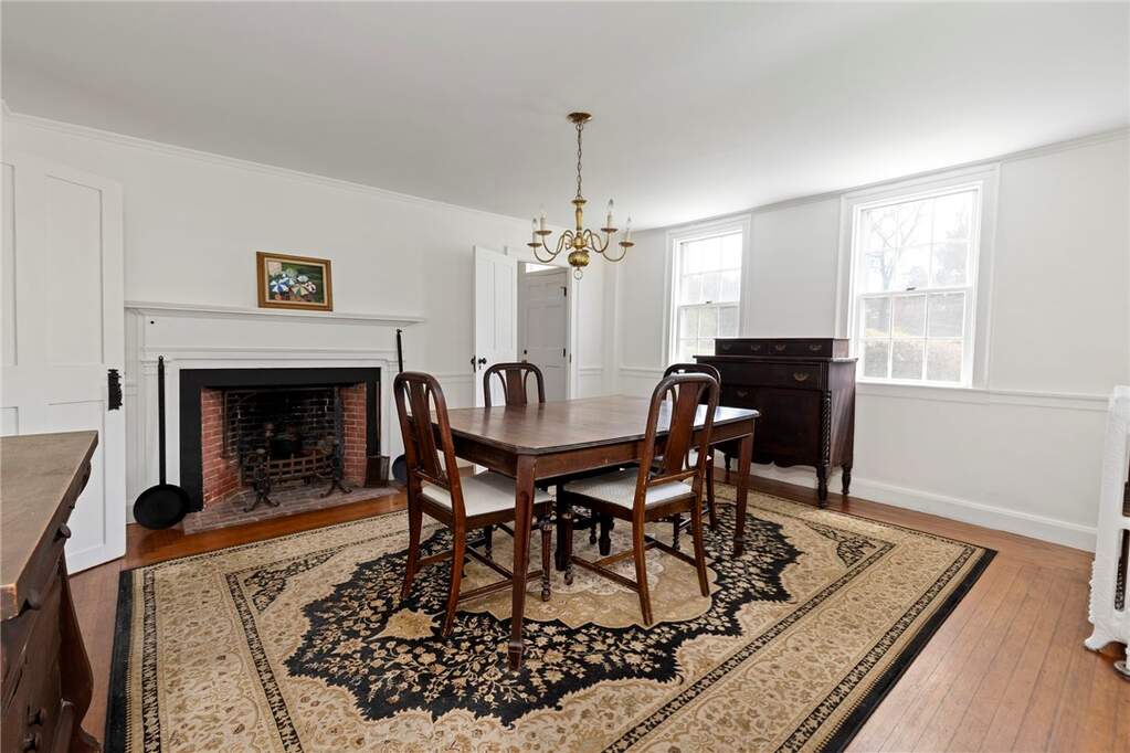4 Bedroom Single Family Home/House's Image 16
