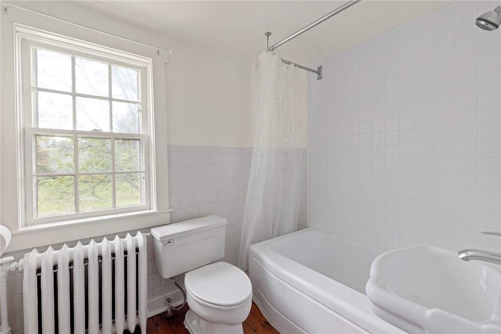 4 Bedroom Single Family Home/House's Image 27