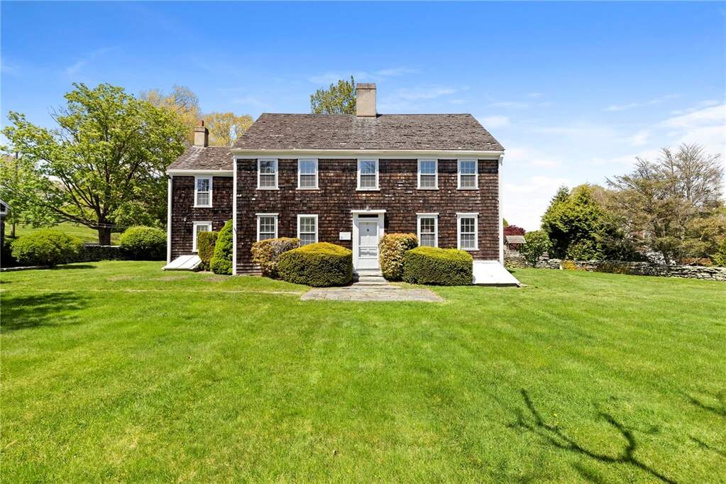 4 Bedroom Single Family Home/House's Image 3
