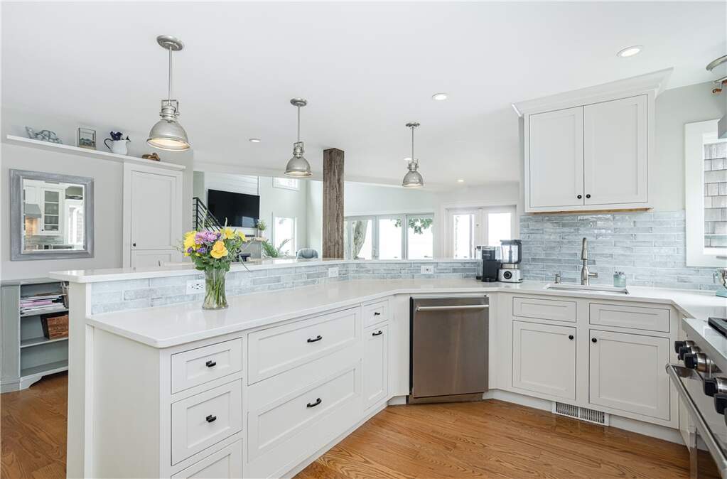 3 Bedroom Single Family Home/House's Image 4