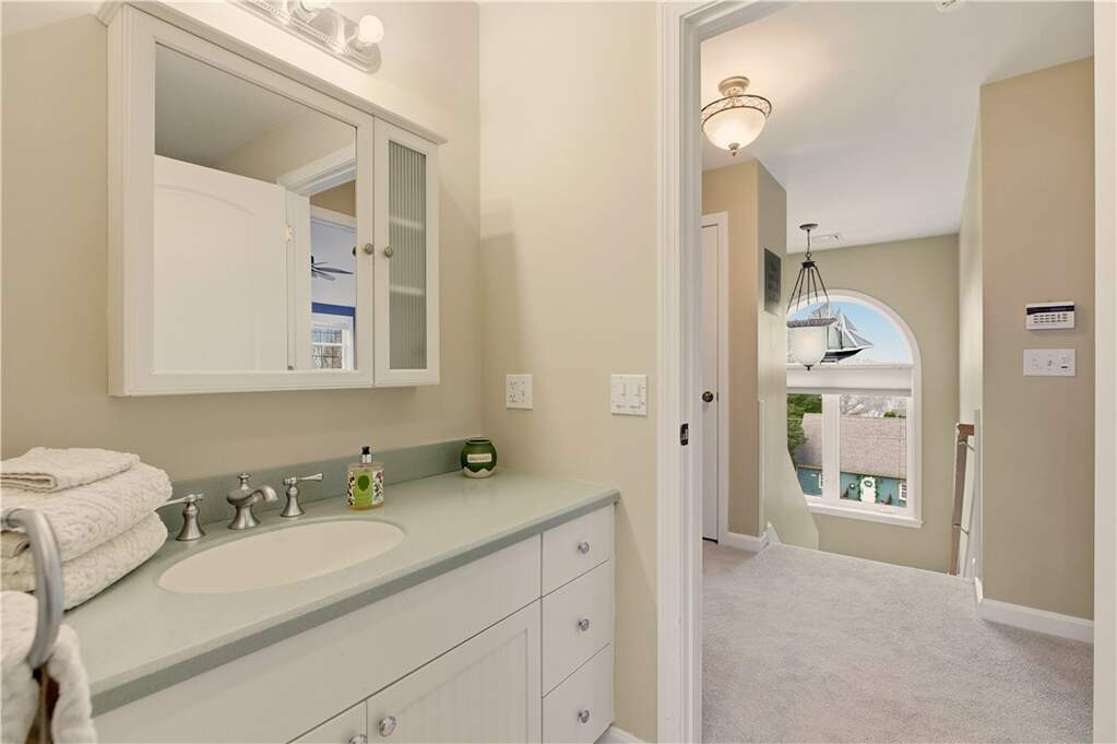 3 Bedroom Single Family Home/House's Image 32