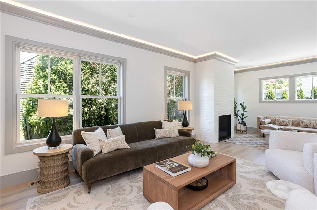 5 Bedroom Single Family Home/House's Image 7