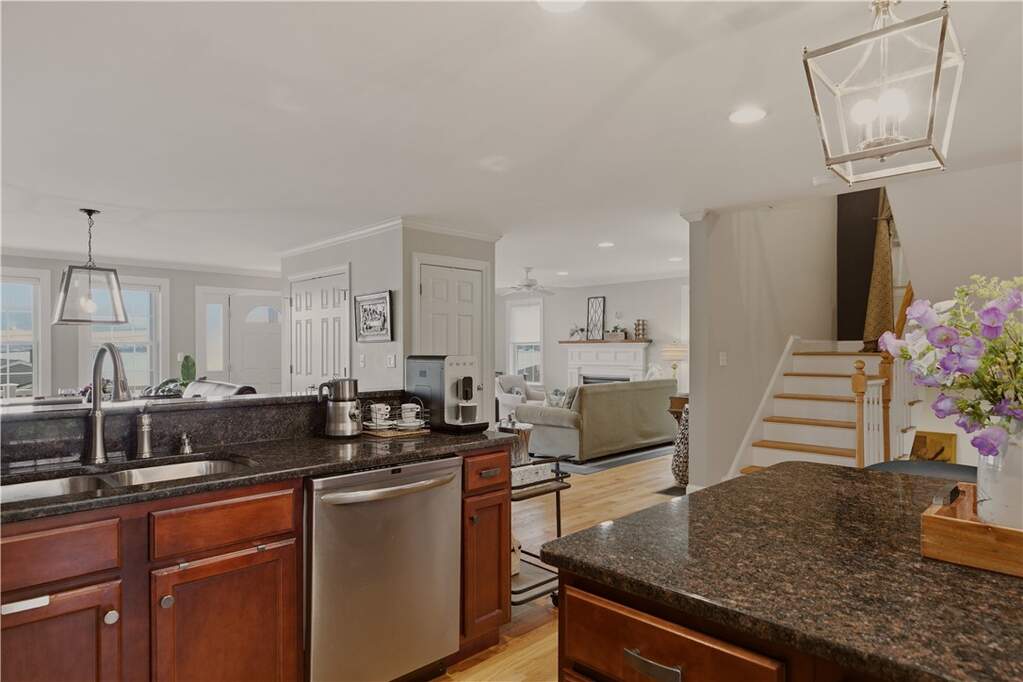 3 Bedroom Single Family Home/House's Image 7