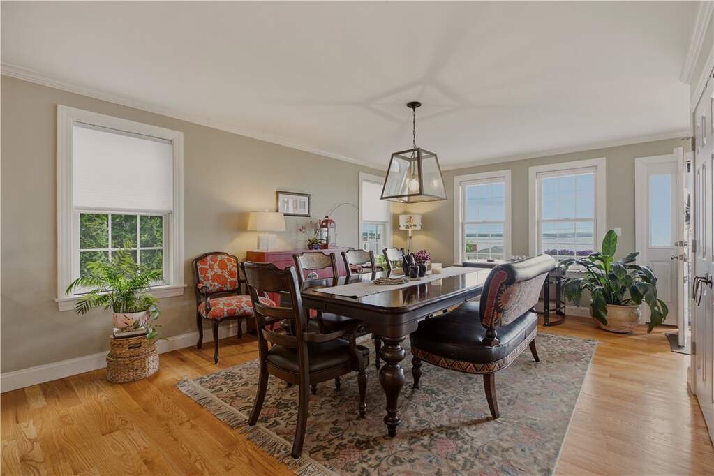 3 Bedroom Single Family Home/House's Image 9