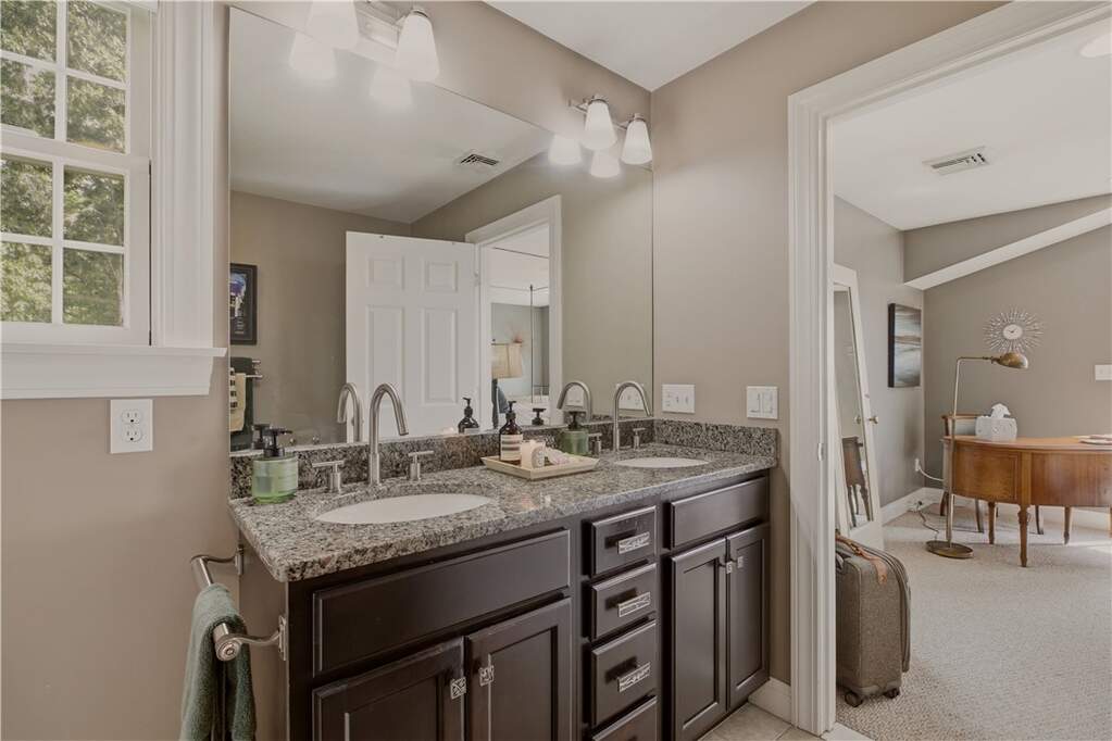 3 Bedroom Single Family Home/House's Image 22