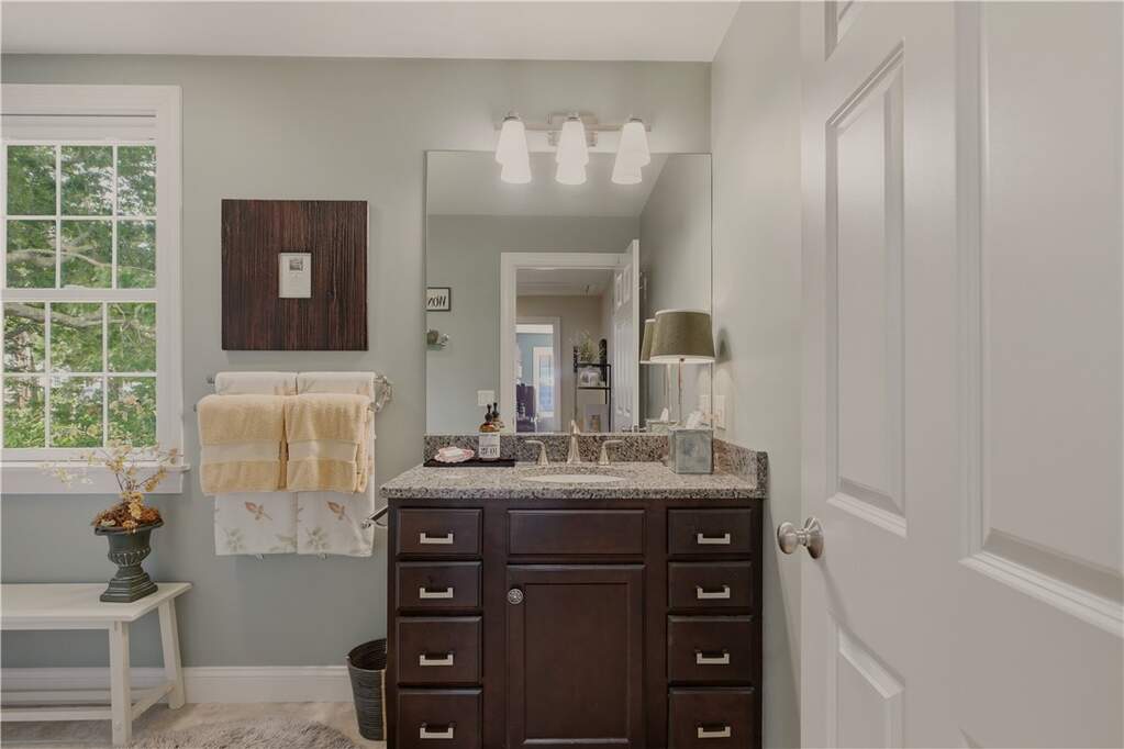 3 Bedroom Single Family Home/House's Image 29
