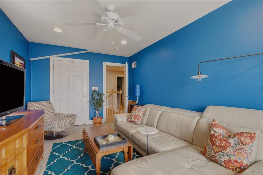 3 Bedroom Single Family Home/House's Image 32