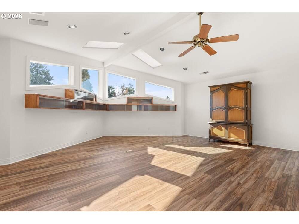 2 Bedroom Single Family Home/House's Image 23