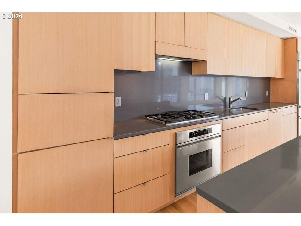 2 Bedroom Apartment/Flat's Image 7