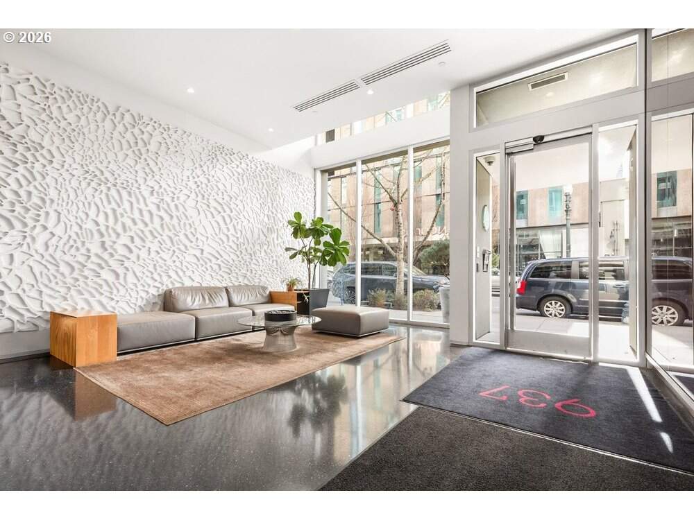 2 Bedroom Apartment/Flat's Image 3