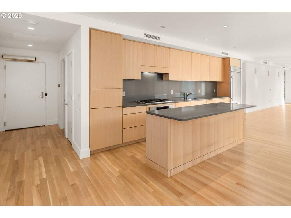 2 Bedroom Apartment/Flat's Image 5