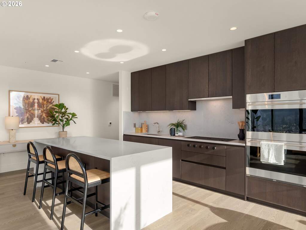 3 Bedroom Apartment/Flat's Image 4