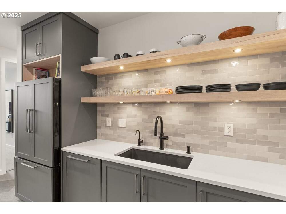 2 Bedroom Apartment/Flat's Image 24