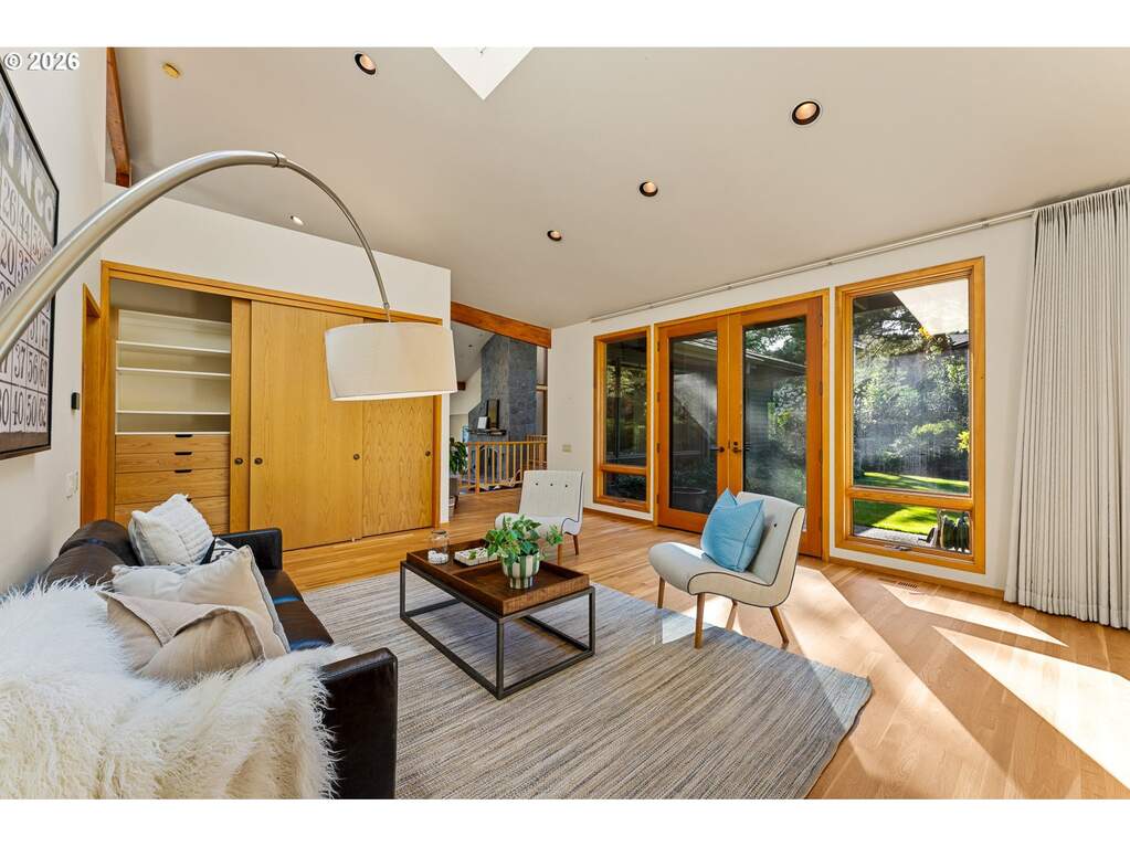 4 Bedroom Single Family Home/House's Image 13