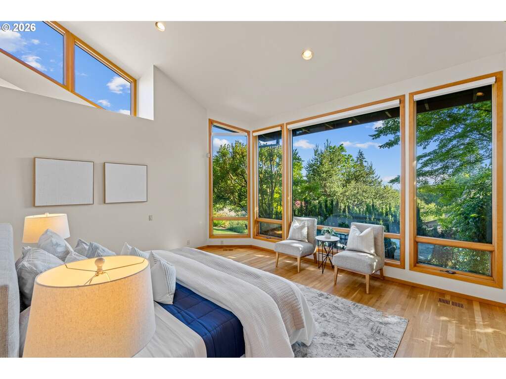 4 Bedroom Single Family Home/House's Image 18