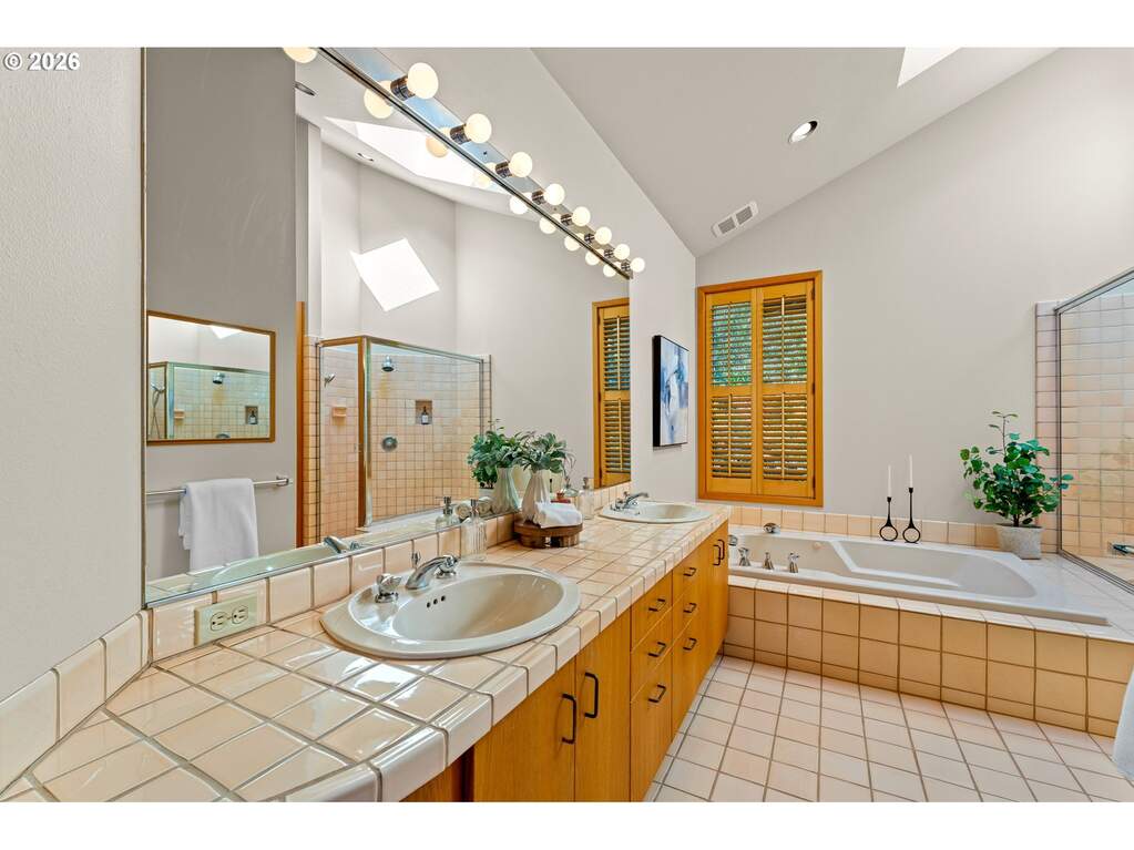 4 Bedroom Single Family Home/House's Image 22
